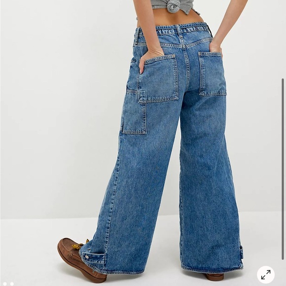 We The Free People CRVY Outlaw Wide Leg Jeans Denim Size Large Drizzle - Picture 2 of 16